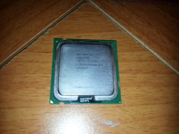 Processeur INTEL Pentium 4 à 3,2 Ghz