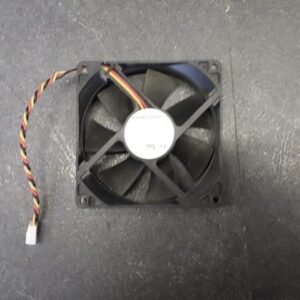 Ventilateur foxconn 90x90x25 PV902512L connecteur 3 pins