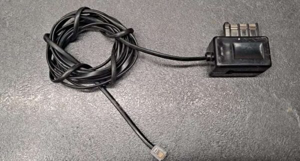 Prise téléphonique + câble 2.50m et connecteur RJ11