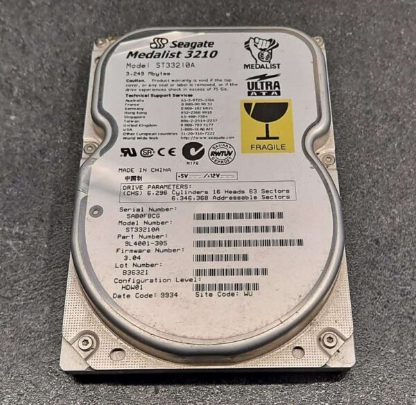 Disque dur Seagate Medalist 3210 ST33210A 3.2 Go IDE Disque Dur 3.5" HDD