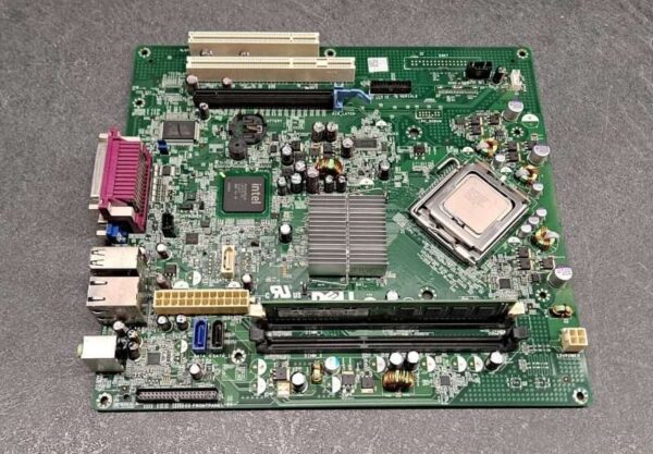 Kit carte mère Dell optiplex 380 motherboard  E93839 AZ0422 + processeur et mémoire