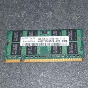 Mémoire Samsung 2GB 2RX8 PC2-6400S-666-12-E3 Réf M470T5663QZ3-CE7