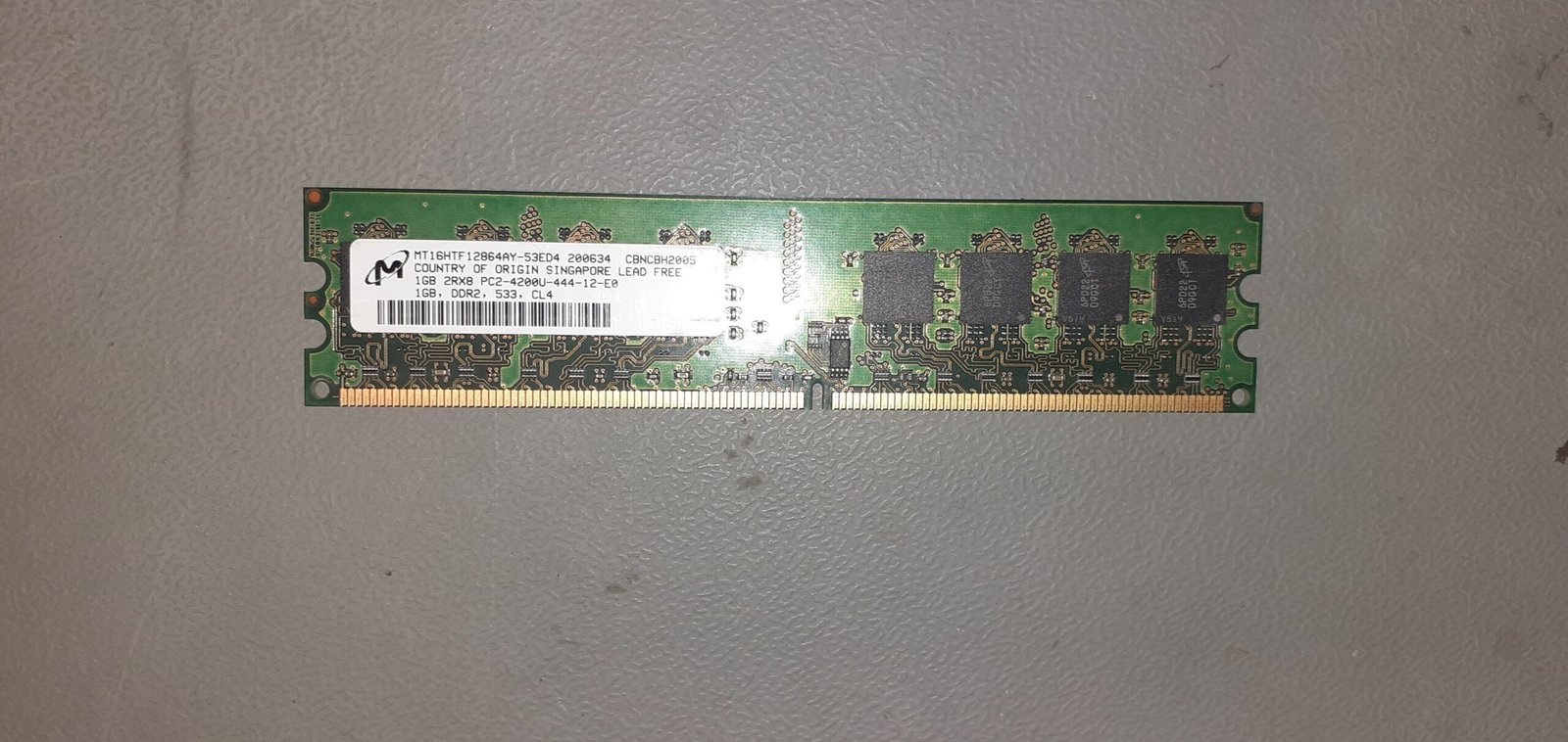 Mémoire RAM Micron MT16HTF12864AY-53ED4 1GB 1RX16 PC2-4200U-444-12-E0