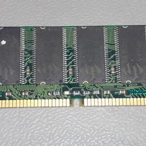 Mémoire ram SpecTek DDR1 64MO P8M648YLE4-100CL3A 0022 M1/N14516S5